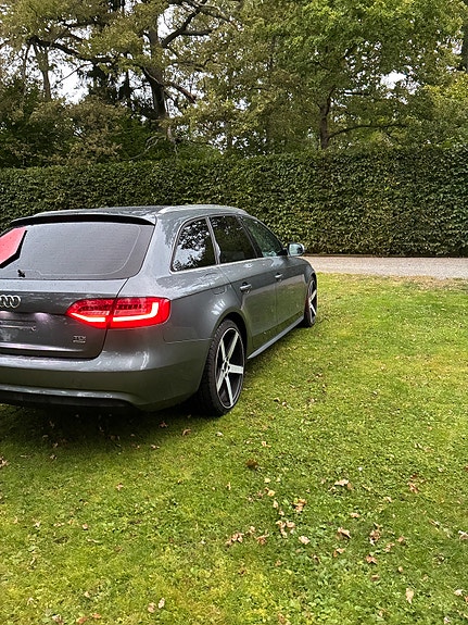 Audi A4 4 of 7