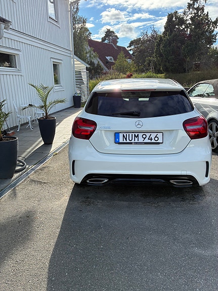 Mercedes-Benz A180 4 of 4