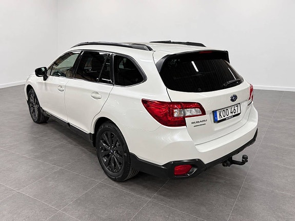 Subaru Outback 4 of 15