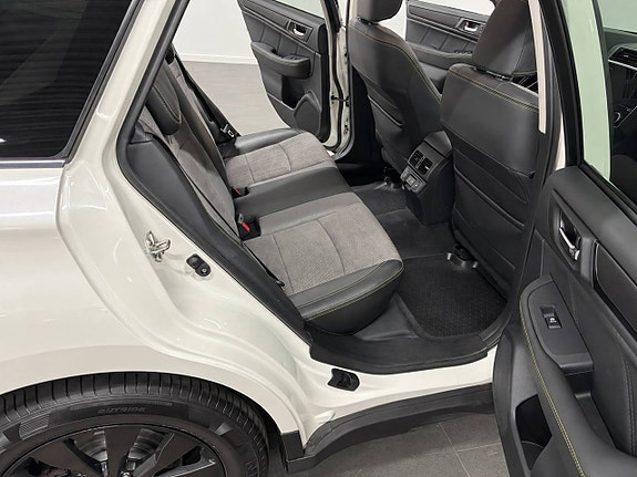 Subaru Outback 10 of 15