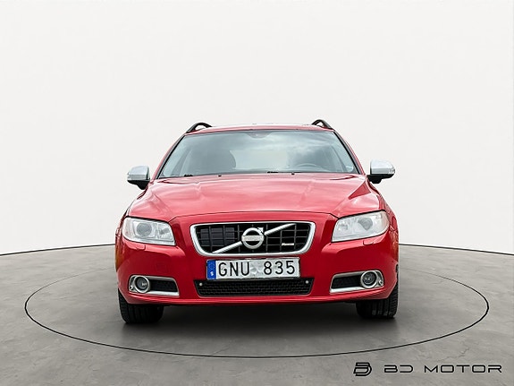 Volvo V70 4 of 18