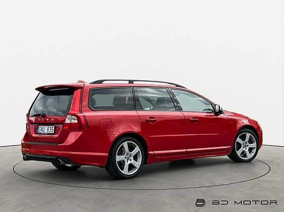 Volvo V70 3 of 18
