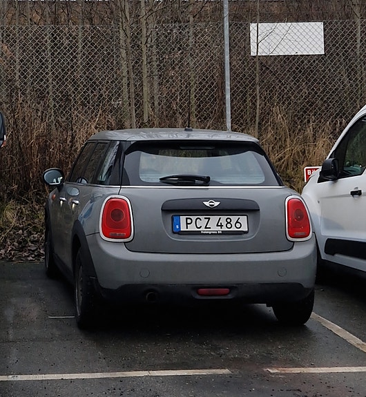 MINI One 2 of 2