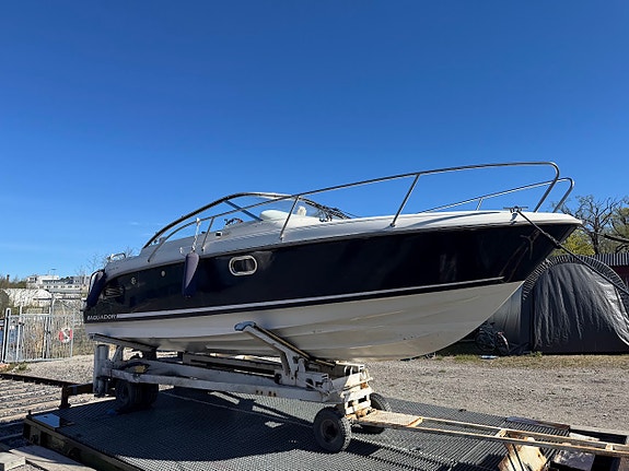 Aquador 23 DC - Mercruiser 5,0 MPi V8 - 11 of 12