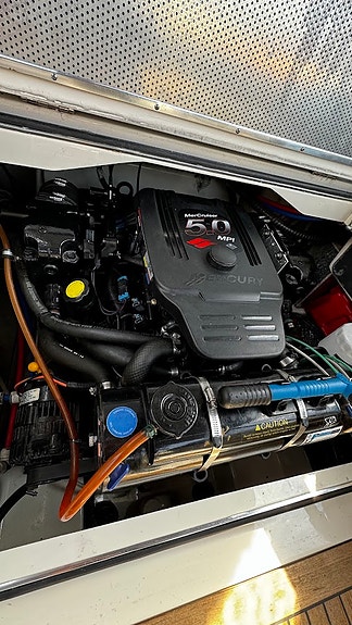 Aquador 23 DC - Mercruiser 5,0 MPi V8 - 12 of 12