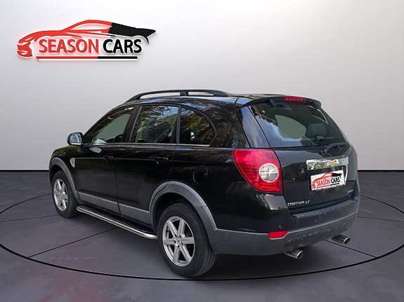 Chevrolet Captiva 2 of 9
