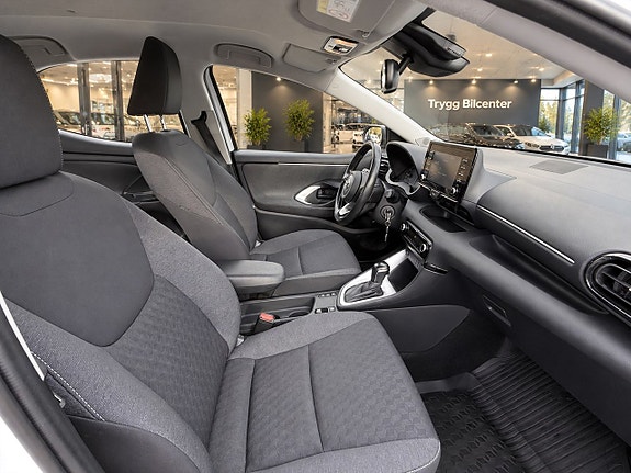 Toyota Yaris 17 of 23