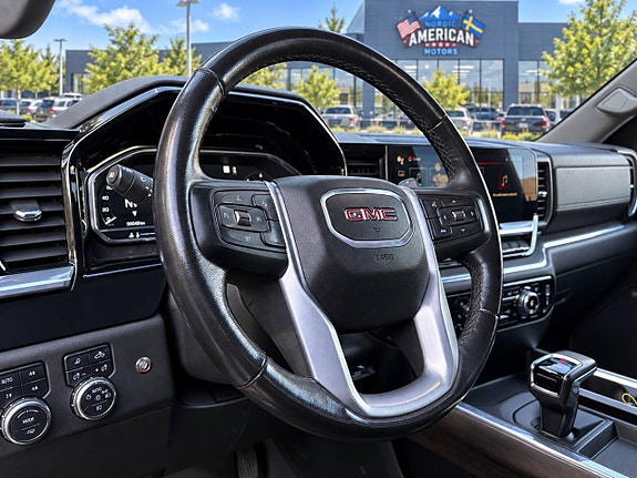GMC Sierra 12 of 22