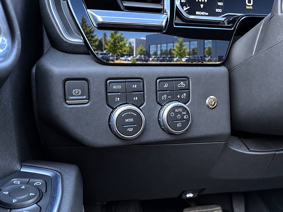 GMC Sierra 16 of 22