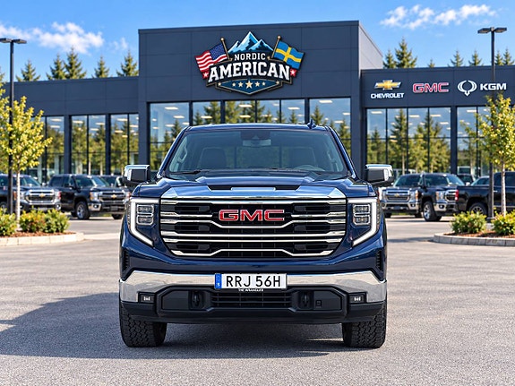 GMC Sierra 3 of 22