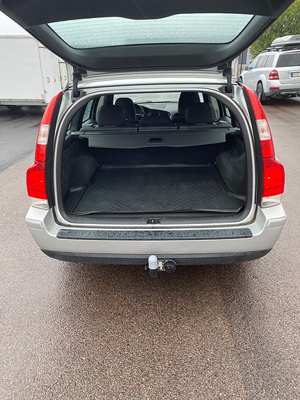 Volvo V70 7 of 7