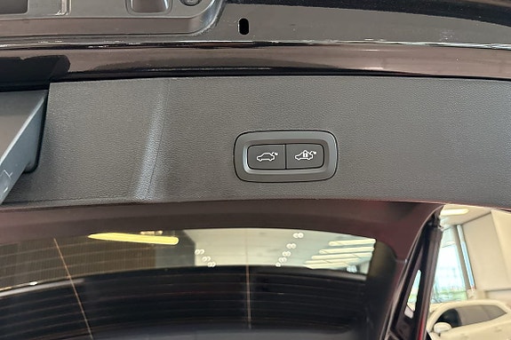 Volvo EX40 14 of 30