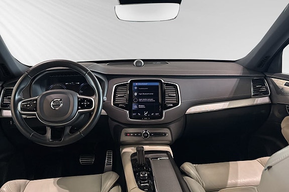 Volvo XC90 9 of 30