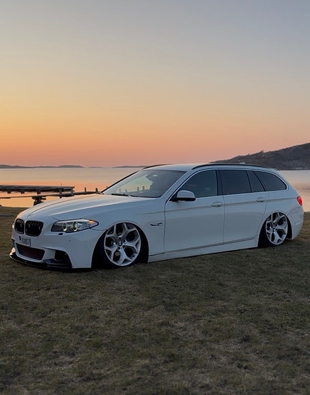 BMW 520d 5 of 7