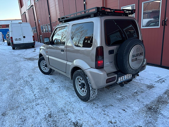 Suzuki Jimny 4 of 6