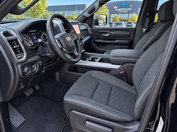 Dodge RAM 1500 11 of 20