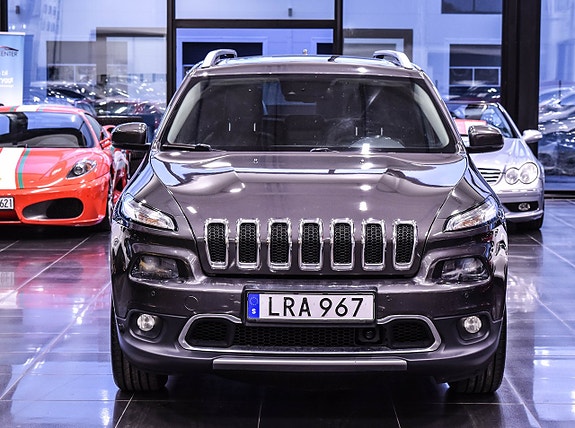 Jeep Cherokee 2 of 16