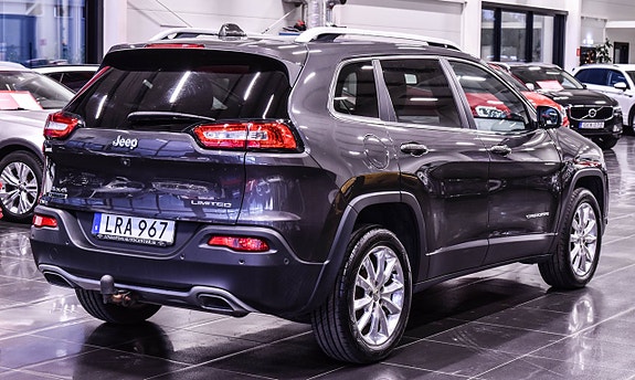 Jeep Cherokee 5 of 16