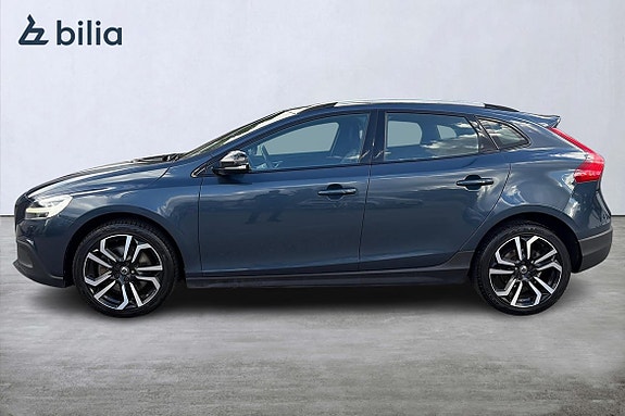 Volvo V40 Cross Country 3 of 21
