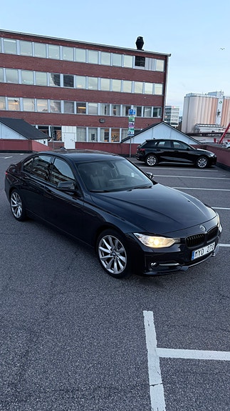 BMW 328i 5 of 9