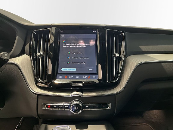 Volvo XC60 13 of 14