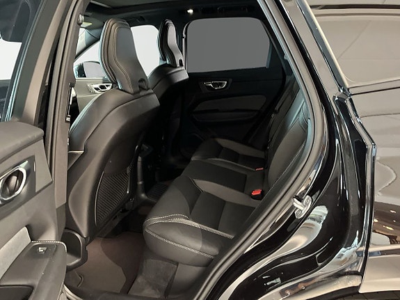 Volvo XC60 7 of 14