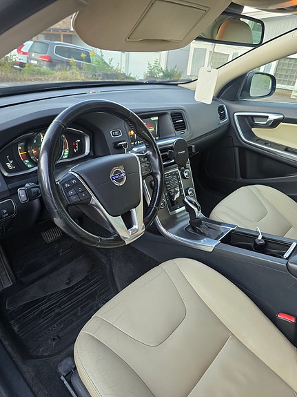 Volvo S60 9 of 11