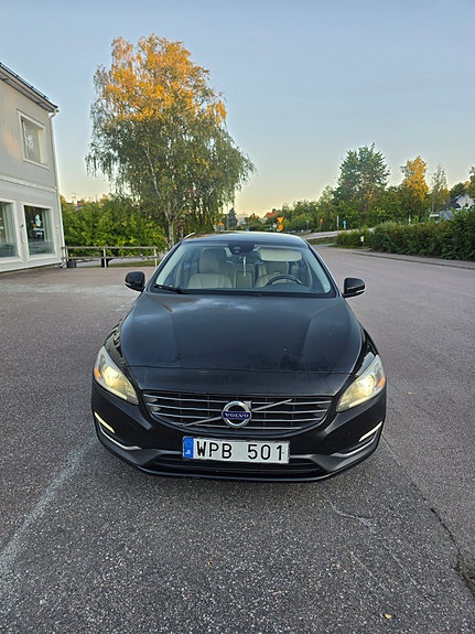 Volvo S60 4 of 11