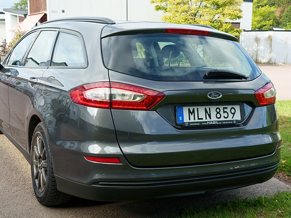 Ford Mondeo 3 of 10