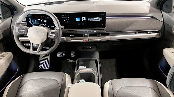 Kia EV3 4 of 11