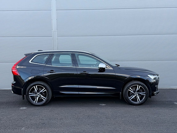 Volvo XC60 12 of 16