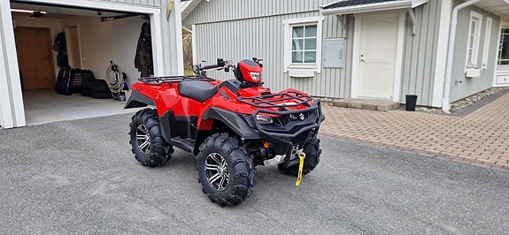 Suzuki Kingquad XP750 3 of 3