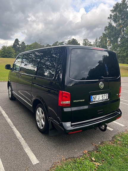 Volkswagen Multivan 14 of 15