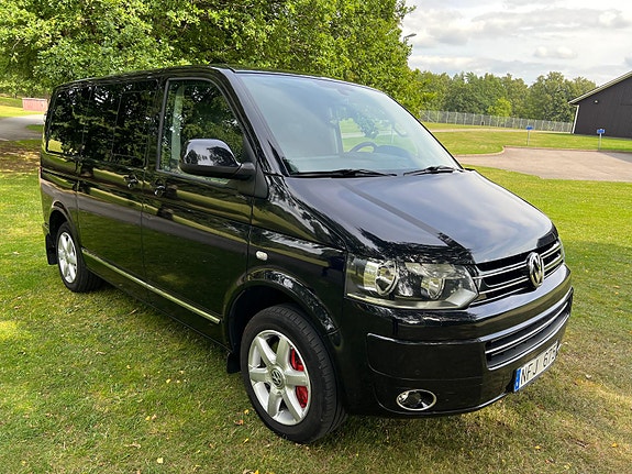 Volkswagen Multivan 3 of 15