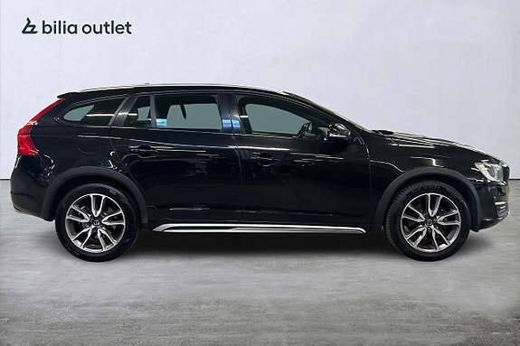 Volvo V60 Cross Country 5 of 26