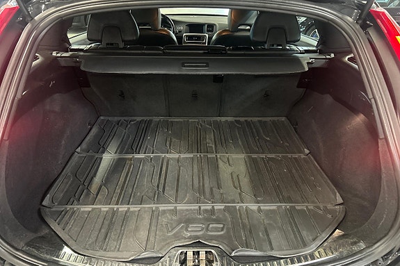 Volvo V60 Cross Country 10 of 26