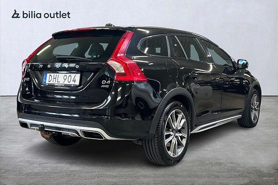 Volvo V60 Cross Country 6 of 26