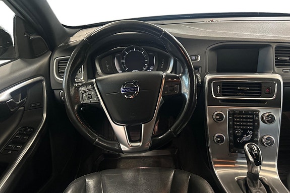 Volvo V60 Cross Country 16 of 26