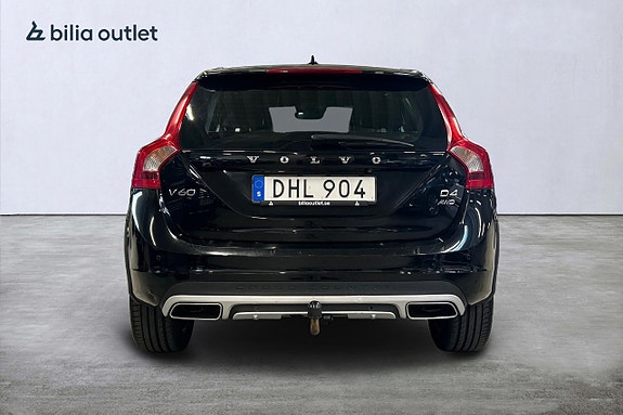 Volvo V60 Cross Country 7 of 26