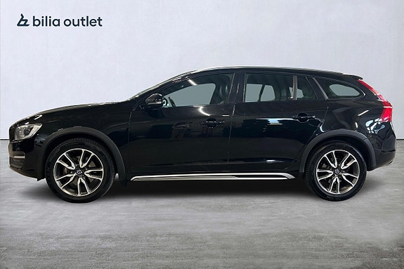 Volvo V60 Cross Country 9 of 26