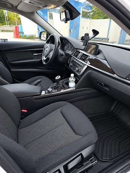 BMW 318d 12 of 12