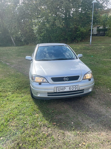 Opel Astra 3 of 13