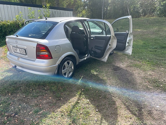 Opel Astra 6 of 13