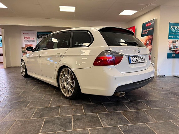 BMW 320d 9 of 23