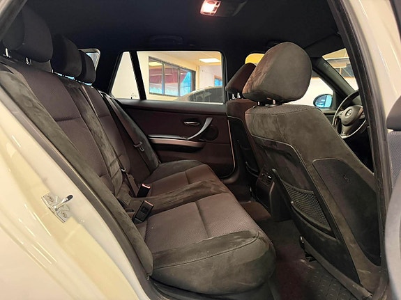 BMW 320d 20 of 23