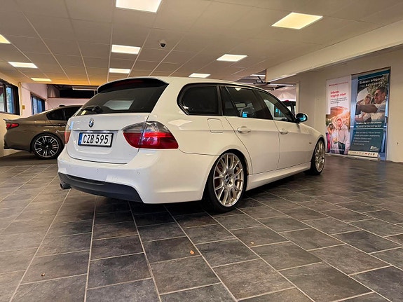 BMW 320d 5 of 23