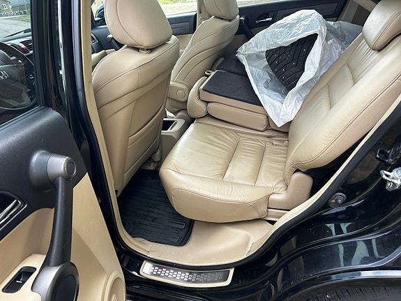Honda CR-V 10 of 12