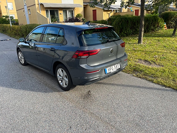 Volkswagen Golf VIII 2 of 6