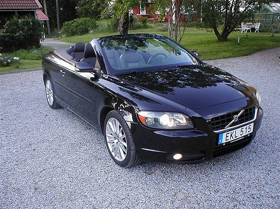 Volvo C70 2 of 15