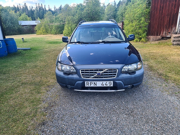 Volvo XC70 3 of 3